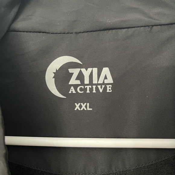 Zyia jacket - Picture 4 of 8